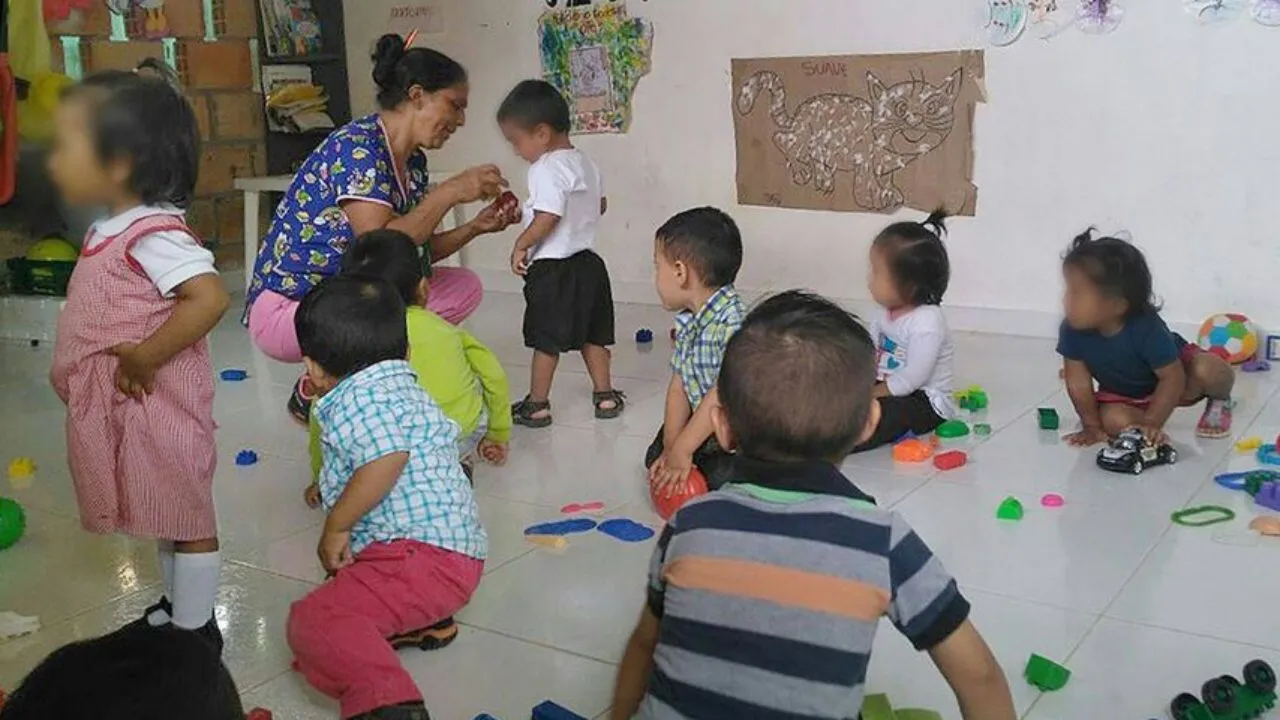La disminución de estudiantes en prejardín, jardín y transición ha golpeado con mayor fuerza a los colegios pequeños.